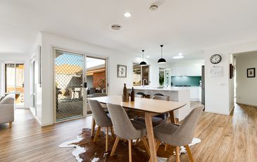 27 Fieldstone Boulevard, Beaconsfield