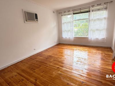 19 Roundaway Crescent, O'halloran Hill