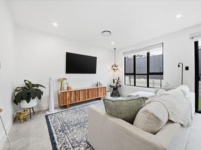 36 Roy Crescent, Thirlmere