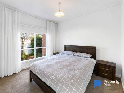 2 / 33 MacKay Street, Rochester