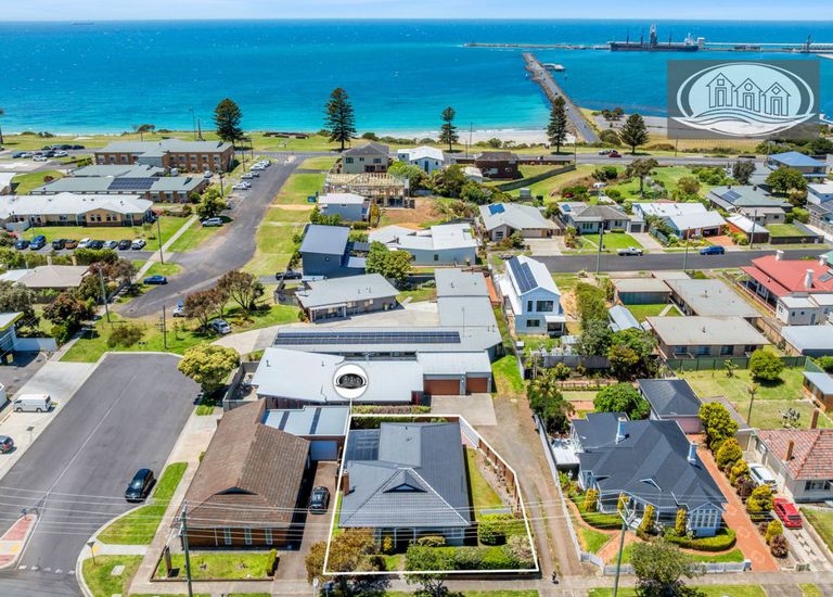 140A Percy Street, Portland