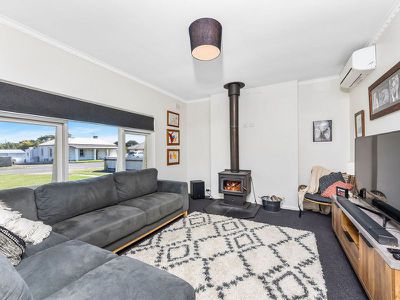 18 Fourth Street, Millicent