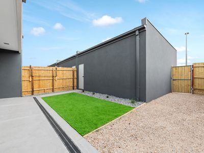 8 Glabella Avenue, Tarneit