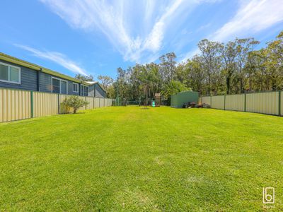 321 Tuggerawong Road, Tuggerawong