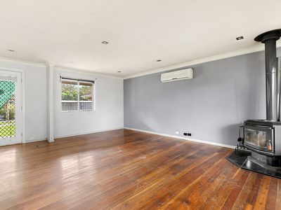 23 Tenth Street, Weston