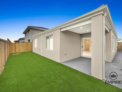 16 Sandalwood Crescent, Clyde North
