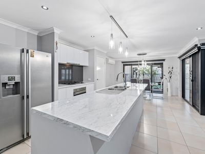 23 Lynella Circuit, Banksia Grove