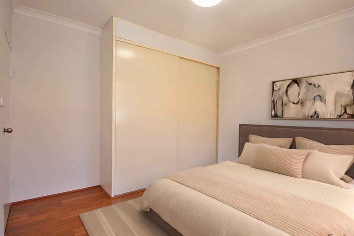 9 / 35 Henley Road, Homebush West