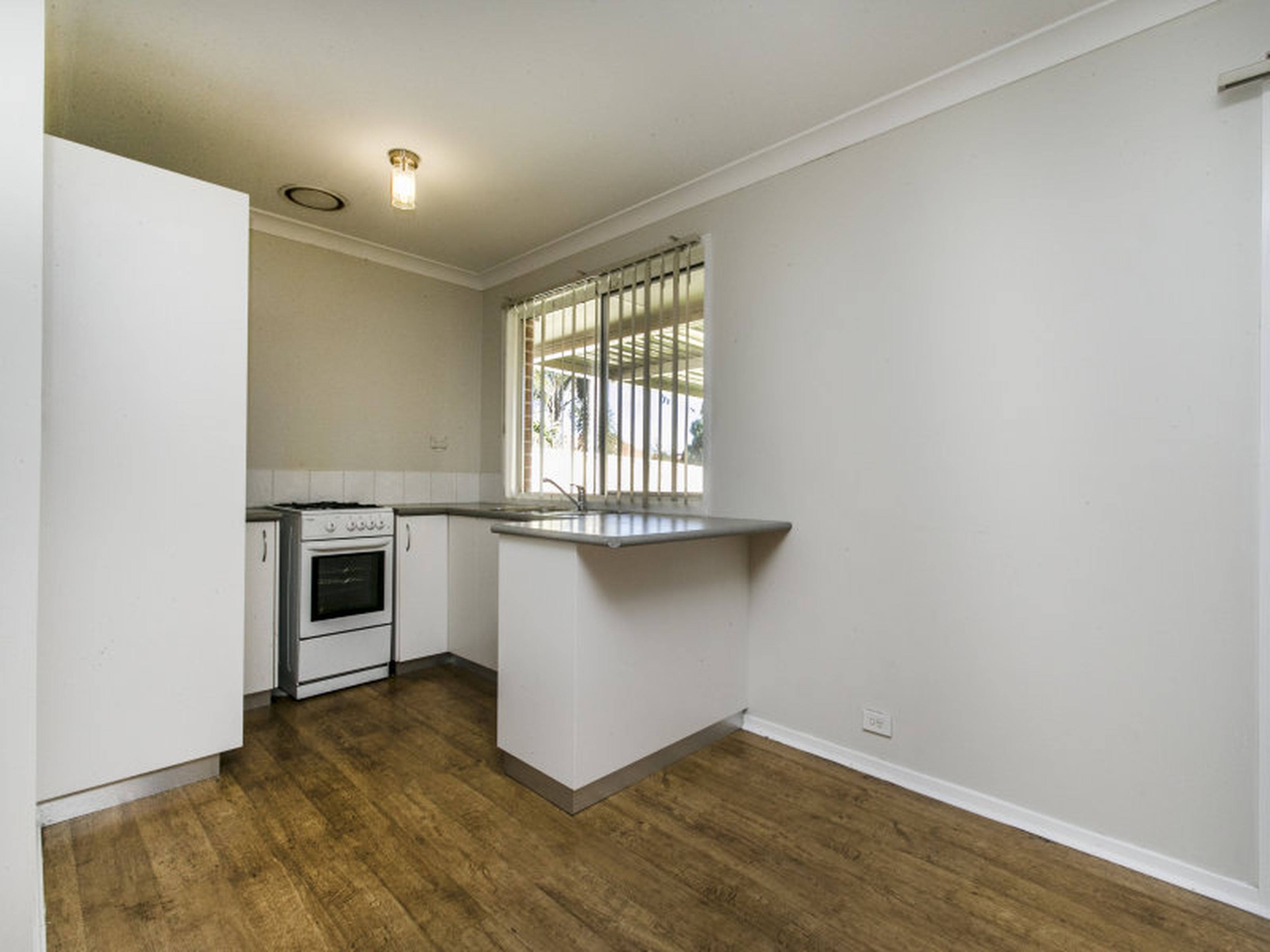 9 Sandpiper Crescent , CLAREMONT MEADOWS