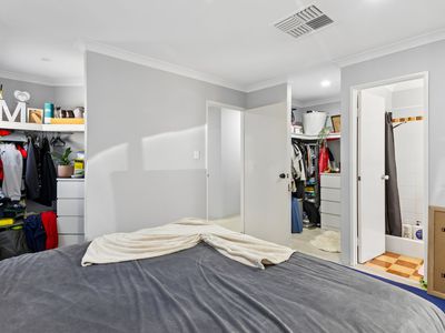 6 Shelduck Crescent, Bennett Springs