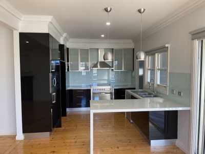 2 Nerissa Grove, Oak Park