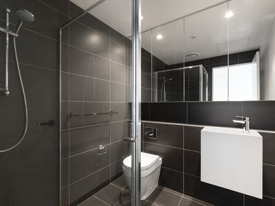 B313 / 8 Grosvenor street, Abbotsford