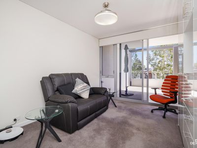 202 / 19 The Circus, Burswood