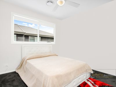 1 / 69 Great western Highway, Kingswood