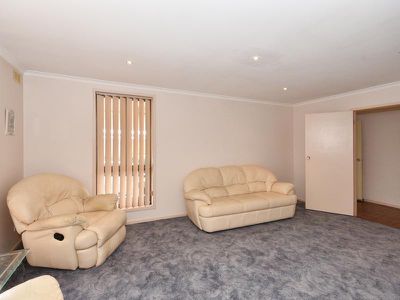 9 Muriel Street, Kangaroo Flat