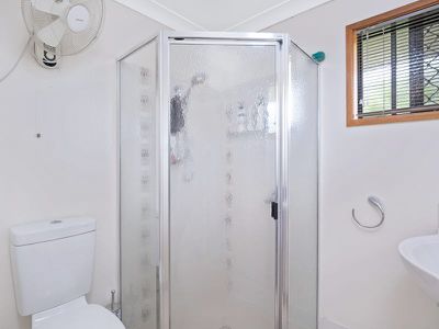 2 Sandys Pl, Kawana
