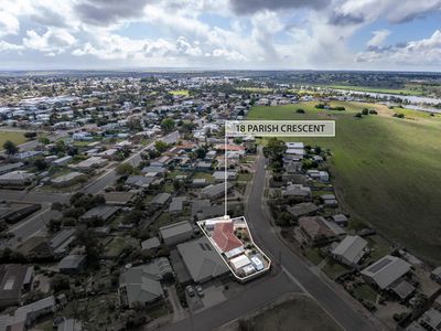 18 Parish Crescent, Murray Bridge