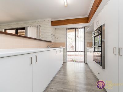 12 Mercer Road, Riverton