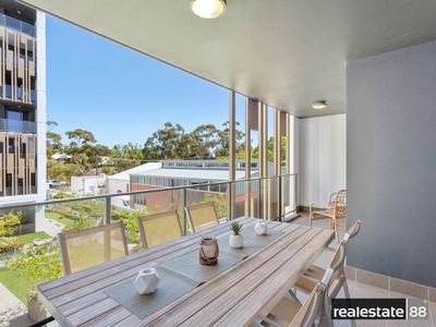 81 / 172 Railway Parade, West Leederville