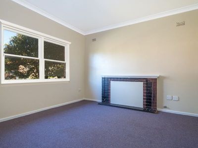 34 Simmons Road, Kingsgrove