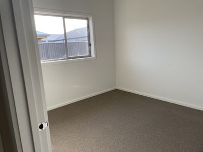84 Dyson Drive, Lucas