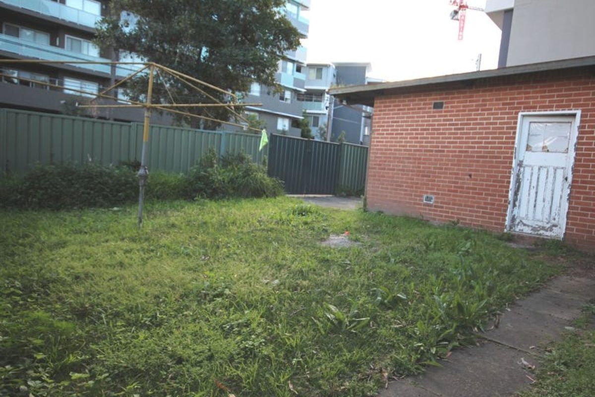 27 Short Street, Homebush