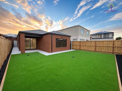 44 Yellowbox Drive, Point Cook