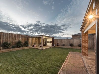 29 Thoroughbred Drive, Clyde North