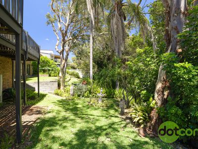 37 Scenic Drive, Caves Beach