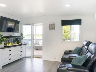 17938 Pacific Highway, Jones Island