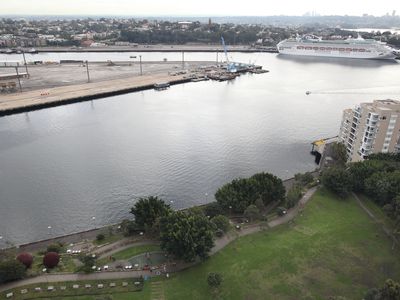 17 F / 4 Distilery Drive, Pyrmont