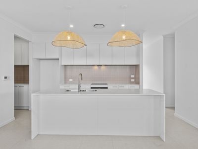 5 Hazell Cct, Victoria Point
