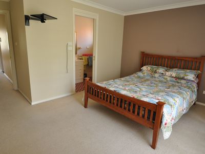 16 Kingfisher Street, Dubbo