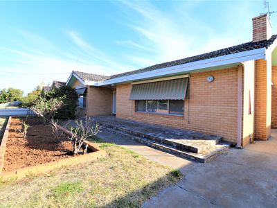 9 Armstrong Street, Boort