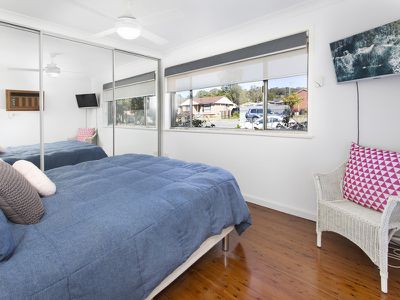 1 Malin Road, Oak Flats