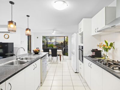 4 Burnside Place, Forest Lake