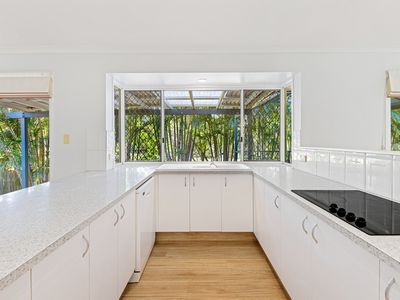 26 Rebbechi Court, Parkwood