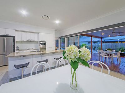 24 Barrington Crescent, Wakerley