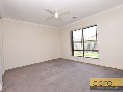 38 Peridot Avenue, Officer