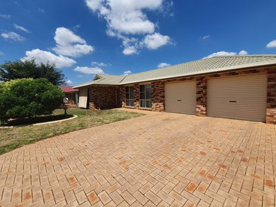 16 Doncaster Avenue, Dubbo