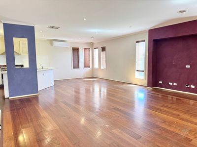 35 Manor Lakes Boulevard, Wyndham Vale