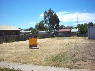 17 Cox Street, Warracknabeal