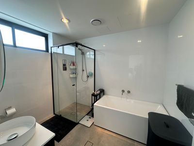 205 / 290 Keira Street, Wollongong