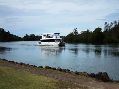 73 Sunset Boulevarde, Tweed Heads West