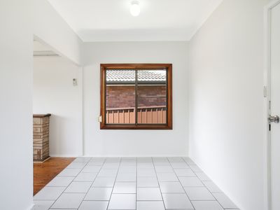 108 The Kingsway, Barrack Heights