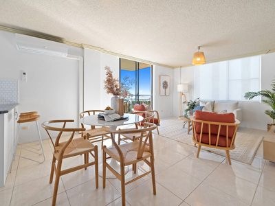 21 / 72 Marine Parade, Southport
