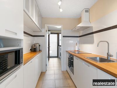 2 / 4 Lawrence Street, Como