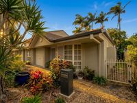 8 / 45 Nyanza Street, Woodridge