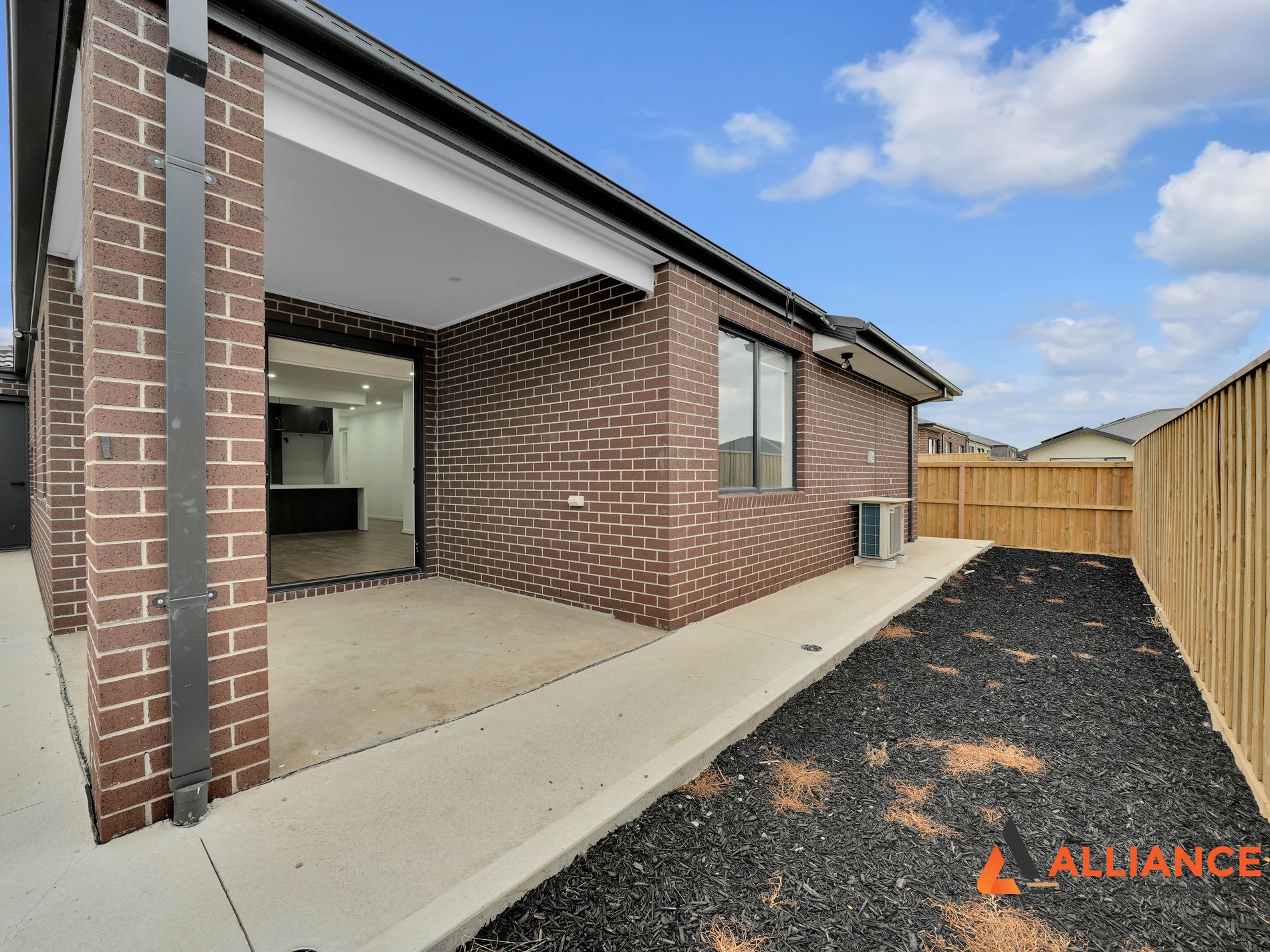 8 Shelly Street, Donnybrook