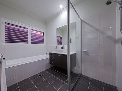 28 Esk Cres, Wakerley